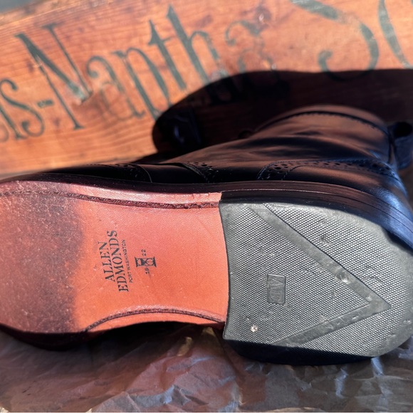 Allen Edmonds Black Leather Wingtip Boots main image 7